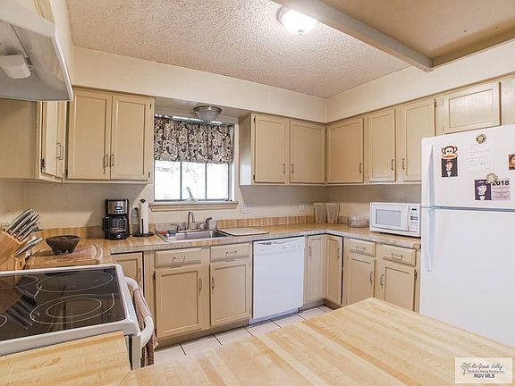 4th image of 247 Rancho Viejo Blvd