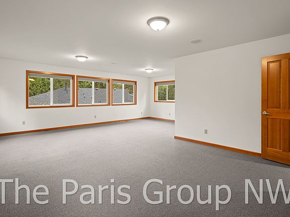 4th image of 2532 Sahalee Dr W