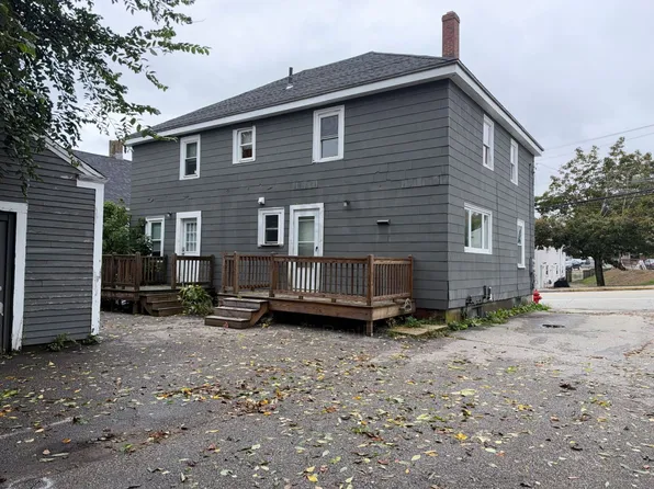 228 N Main St, Somersworth, NH 03878