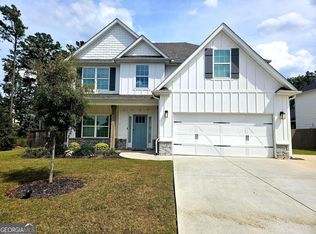 16 Saint Georges Pl, Sharpsburg, GA 30277