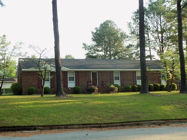 1st image of 104 Collington Ct