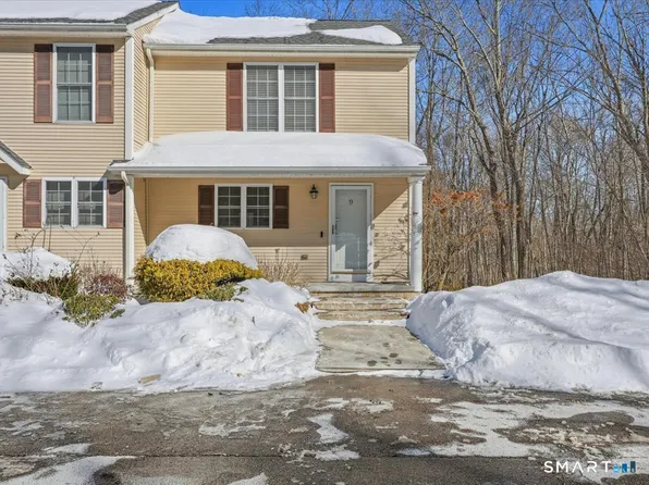 24 Fairway Drive #9, Ledyard, CT 06339
