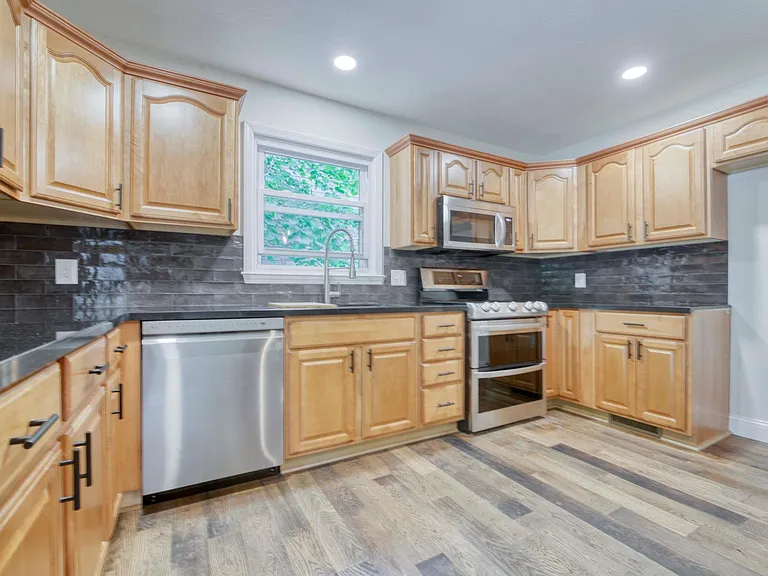 432 E Grayrock Dr — Photo 18