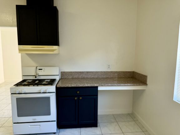 2nd image of 254-274 Orlando St