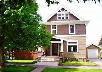 2nd image of 2241 SE 26th Ave
