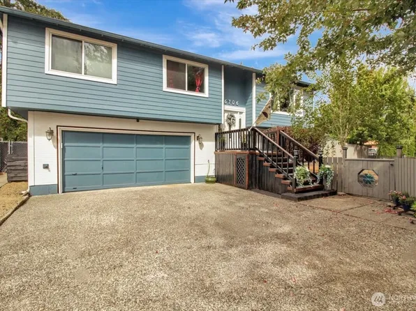 6706 22nd Drive NE, Marysville, WA 98271