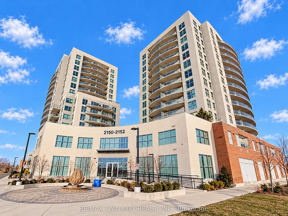 2152 Lawrence Ave E #1206