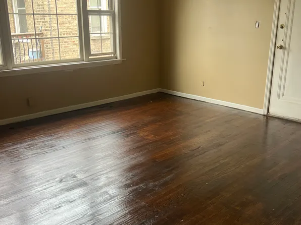 4023 W Wellington Ave #2R, Chicago, IL 60641