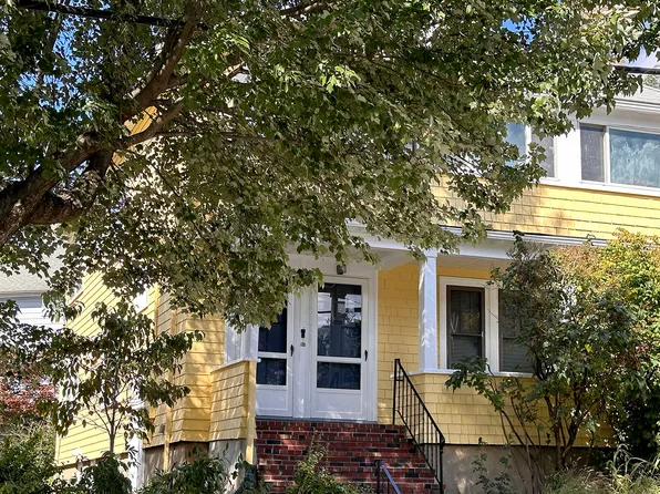 106 Creeley Rd Floor 1, Belmont, MA 02478
