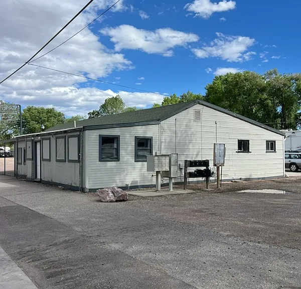 720 E Main St — Photo 2