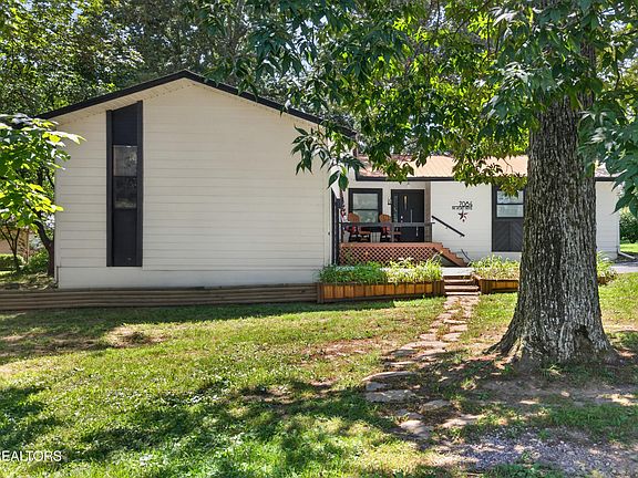 2nd image of 7084 Big Horn Dr