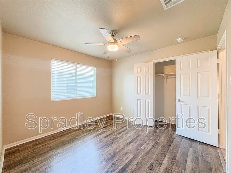 212 Avrshire Ln — Photo 22