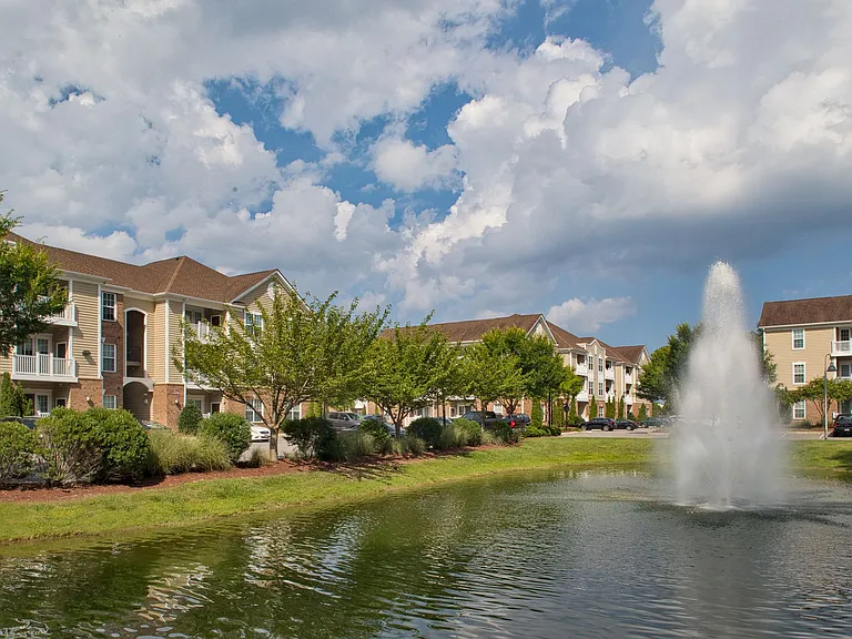 Red Mill Landing Apartment Homes — Photo 36
