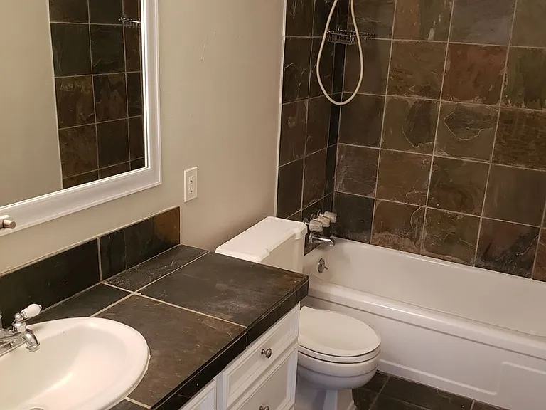 2322 Richton St #20 — Photo 9