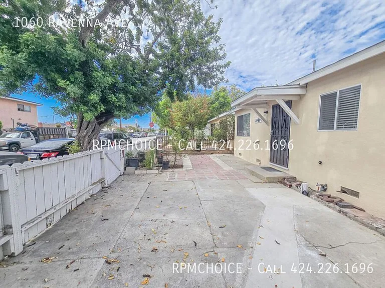 1060 Ravenna Ave — Photo 18