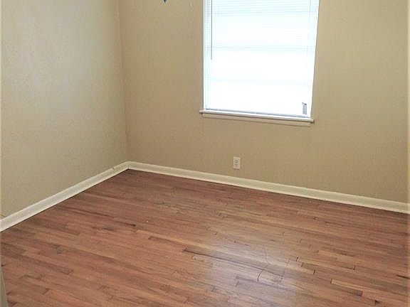 5th image of 1001 Sierra Dr