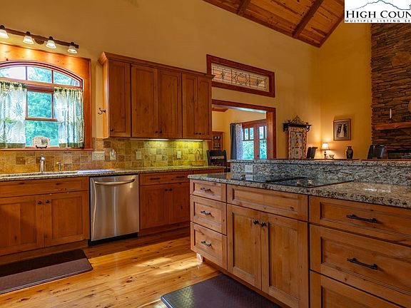 4th image of 152 Elkland Meadows Drive