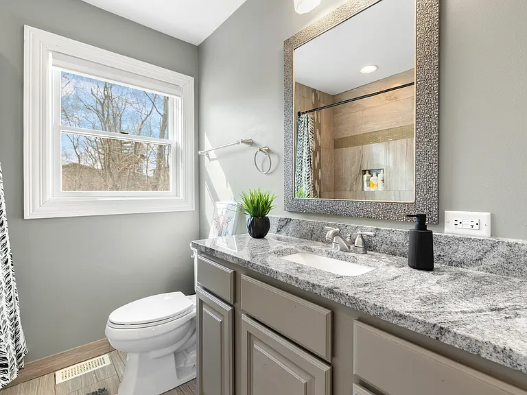 8614 Lakeview Ave — Photo 29