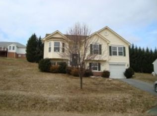 162 Talisman Dr, Martinsburg, WV 25403