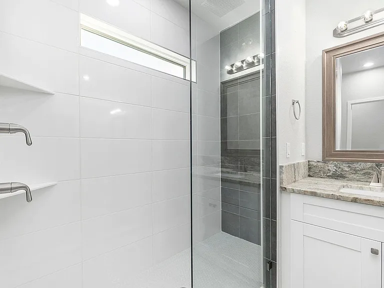 1351 SW Don Ct — Photo 20
