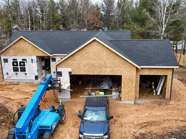 8630 Oak Park Cir, Minocqua, WI 54548