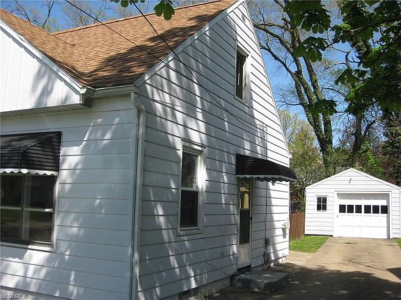 2nd image of 875 Ute Ave
