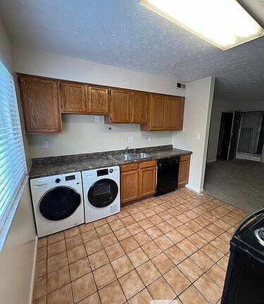 2nd image of 120 W Norwich Ave APT 1A