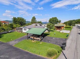 3310 Winston St, Pigeon Forge, TN 37863
