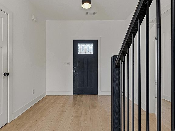 4th image of 2211 S 20th St