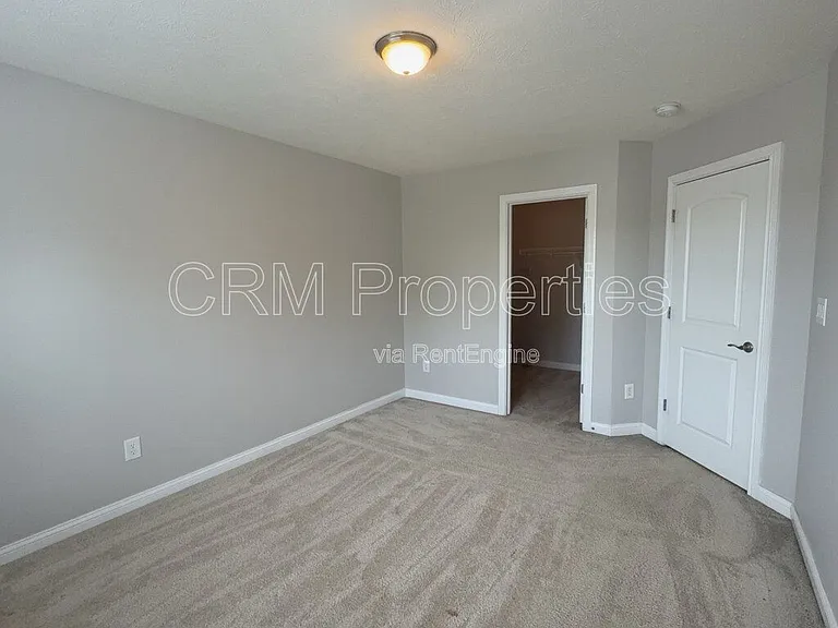 6311 Burgin Dr — Photo 49