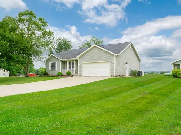 124 Nicholas Dr, Peebles, OH 45660