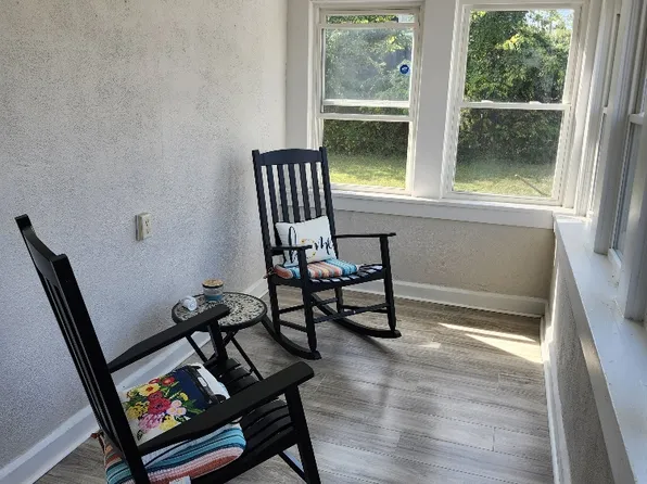 110 W Monroe St, Paulsboro, NJ 08066