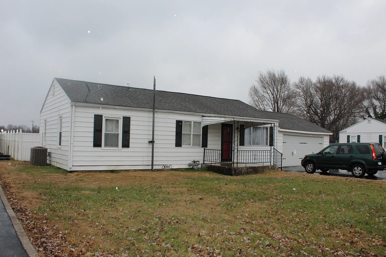 109 Walnut St photo 1