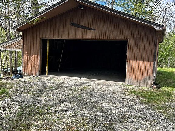 3rd image of 25205 Inkster Rd