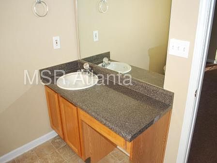 3rd image of 300 Belmont Trl