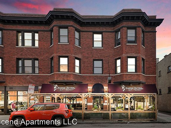 2nd image of 2541 N California Ave #11489138