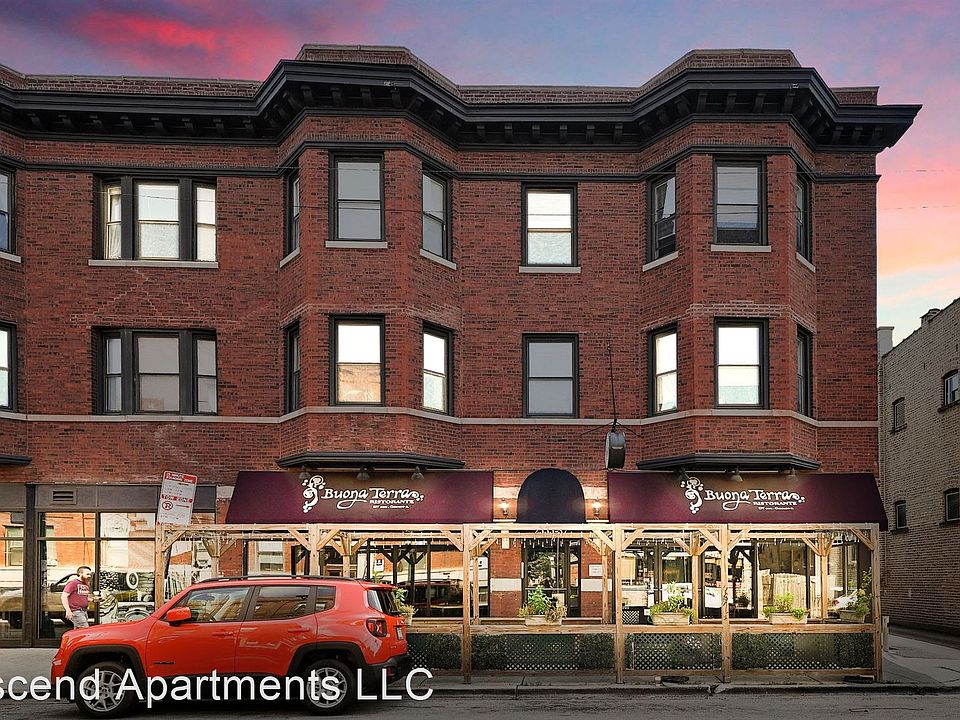 1st image of 2541 N California Ave #2