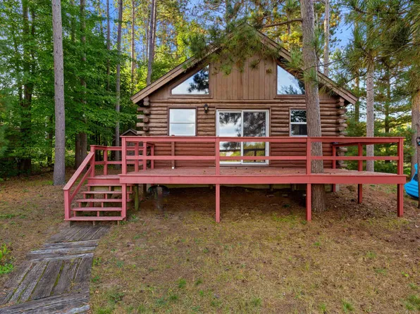 N5536 N Wilson Lake Cir, Wild Rose, WI 54984