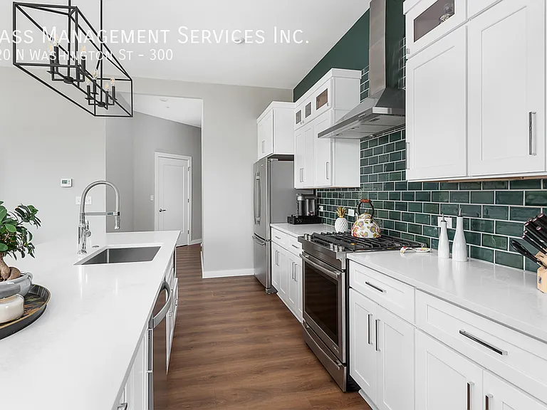 720 N Washington St #300 — Photo 4