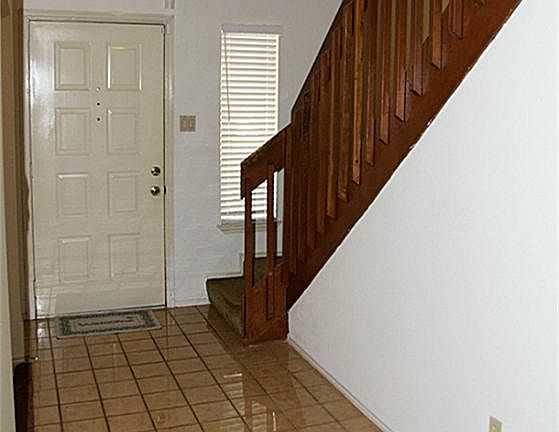 Ceramic tile entry