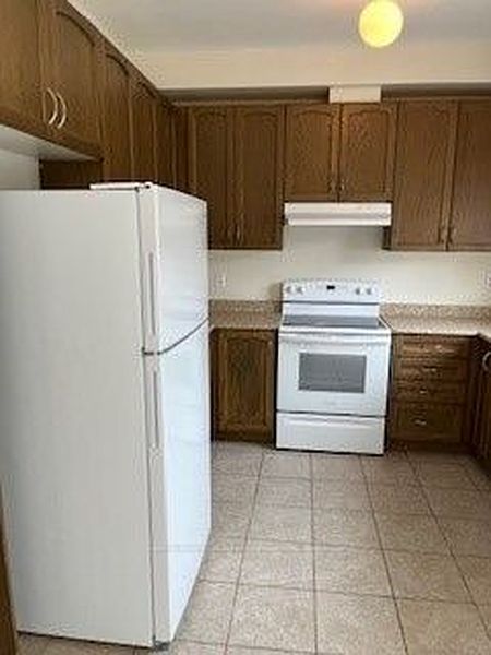 Brampton House for rent - 3 Bedrooms — photo 24