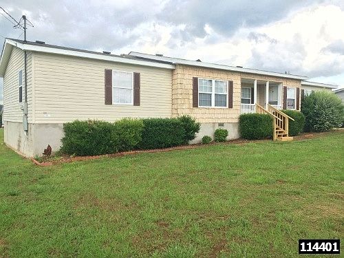 3rd image of 170 Kristy Ln