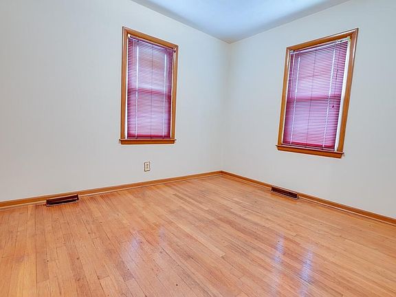 5th image of 10406 E 40th St