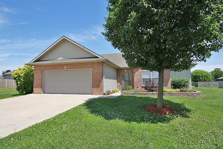 1st image of 605 Justin Ln