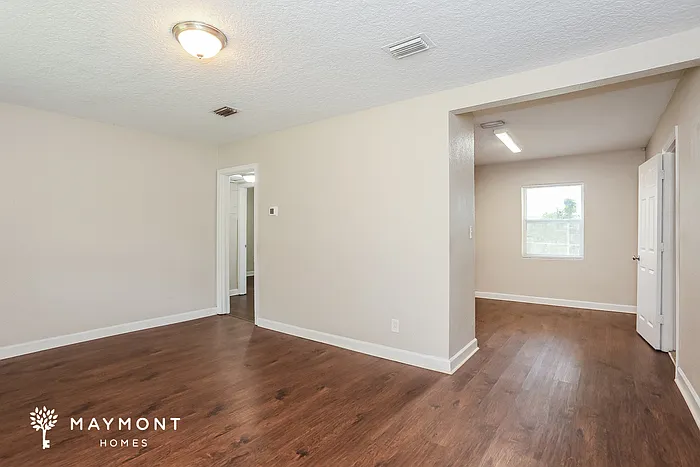 5063 Columbus Ave — Photo 5