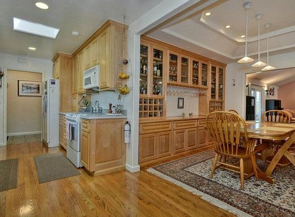 4th image of 1212 Teresita Dr