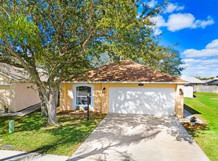 2752 Maderia Cir, Melbourne, FL 32935