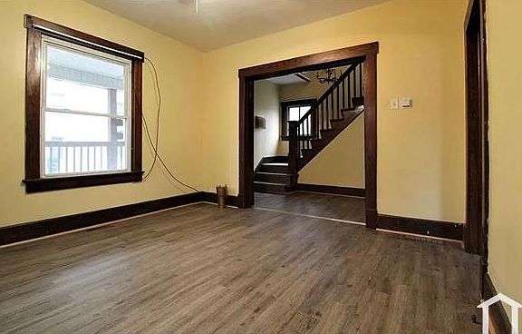 5th image of 565 E Brockway Ave #A