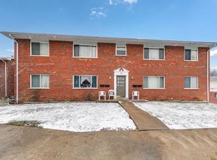 29 Gary Ct, Saint Charles, MO 63301