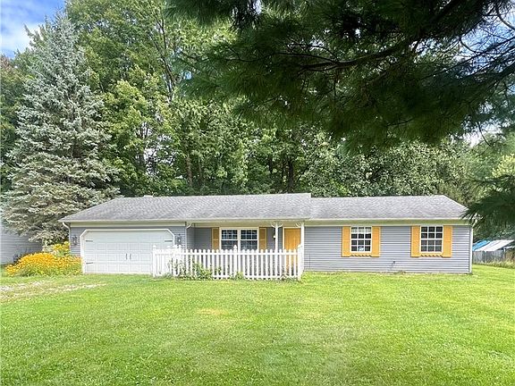 2nd image of 1417 Bennett Rd